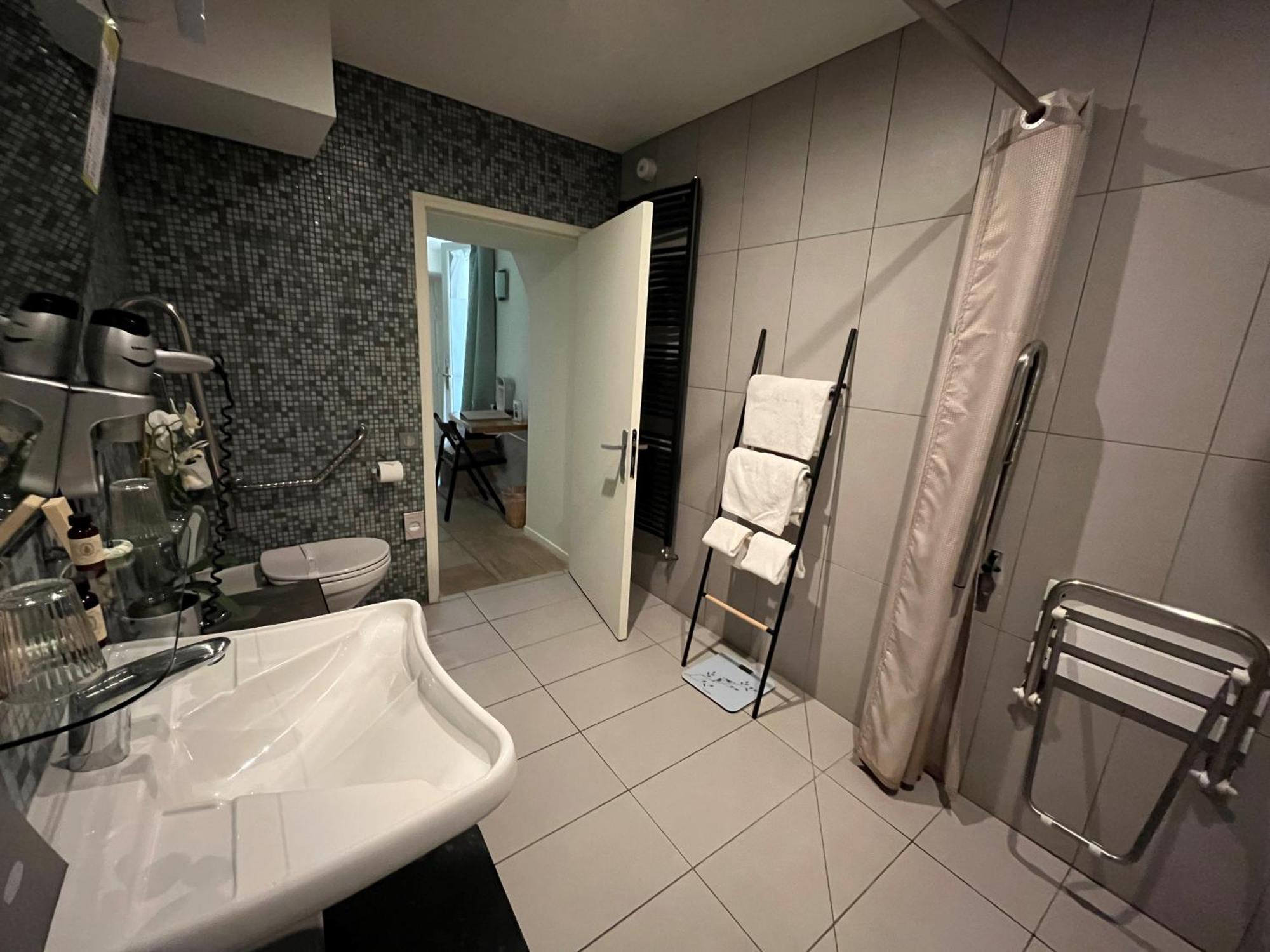 Boutique Entraigues Hotel 4*