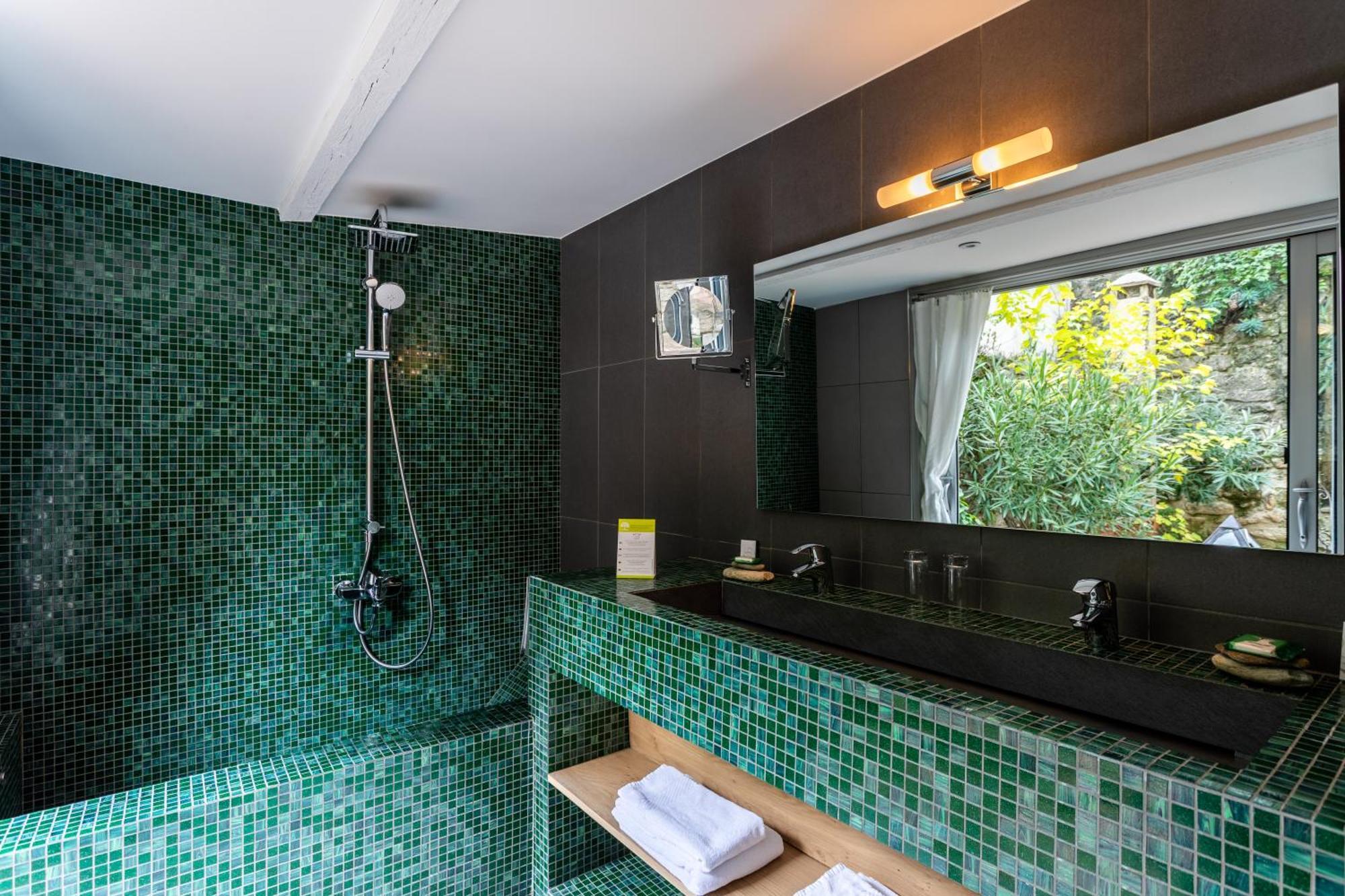 Boutique Entraigues Hotel 4*
